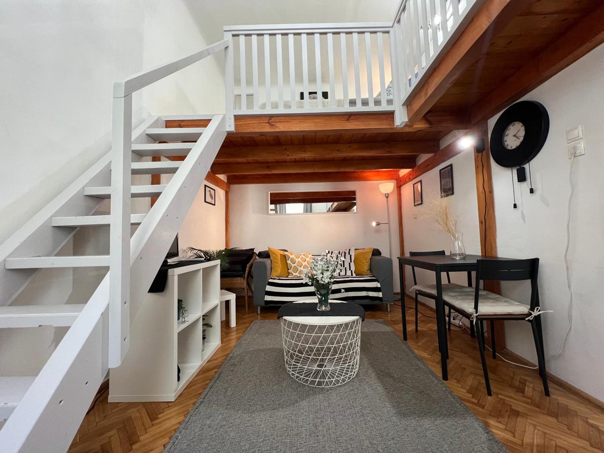 Lovely Little Loft Studio In The Heart Of בודפשט מראה חיצוני תמונה